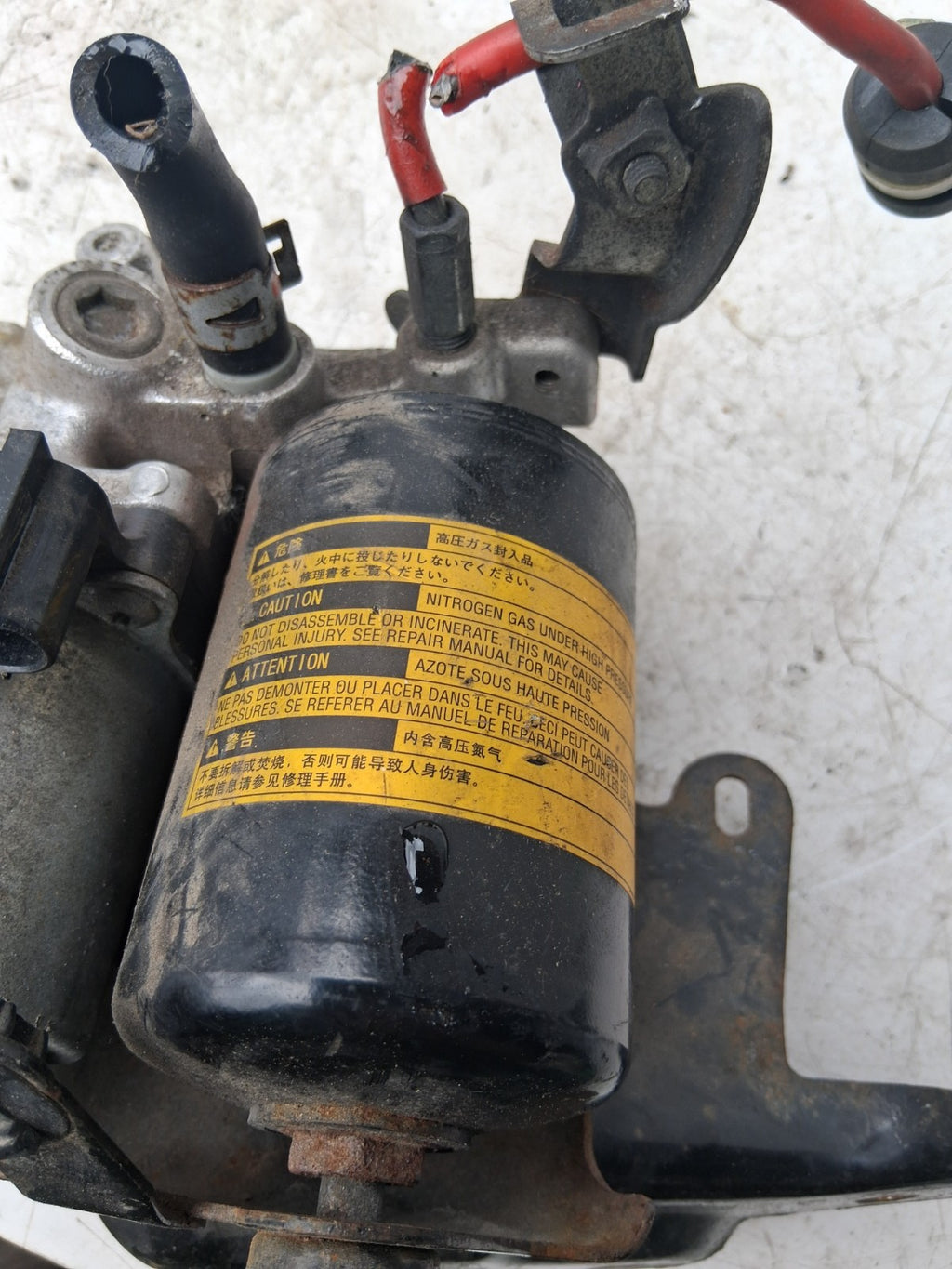 2014 TOYOTA PRIUS MK3 1.8 PETROL ABS PUMP AND MODULATOR 4707047050