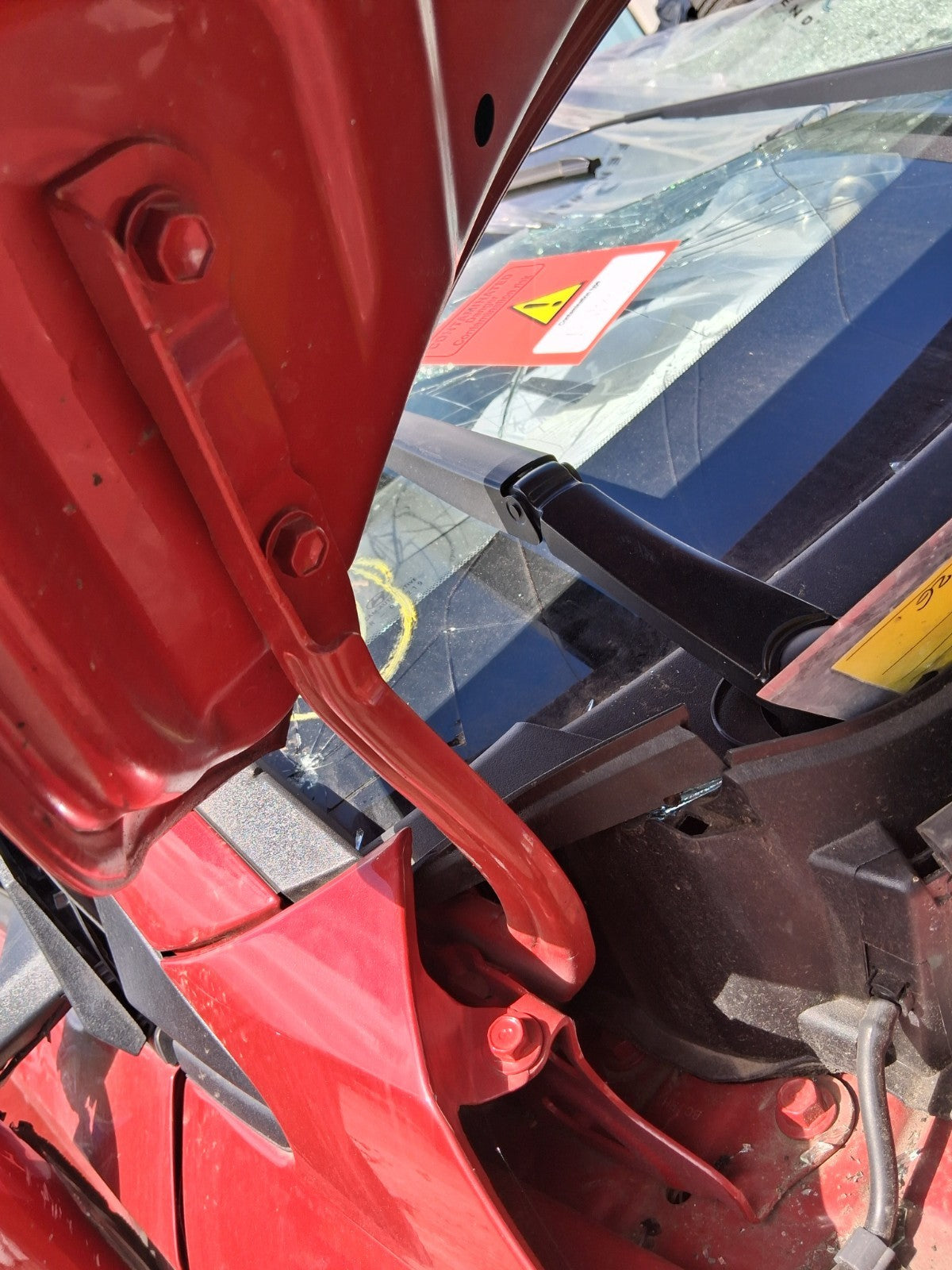 2026 HYUNDAI I20 MK3 OSF DRIVER SIDE FRONT BONNET HINGE RED