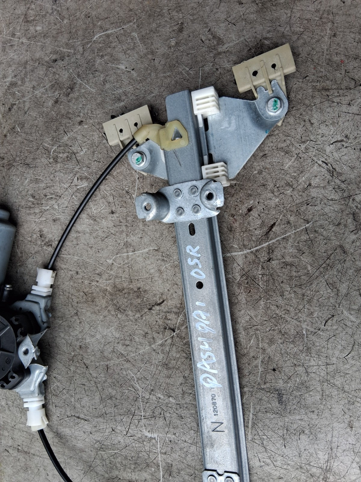 NISSAN QASHQAI J10 2012 OSR DRIVER SIDE REAR RIGHT WINDOW MOTOR REGULATOR 120870