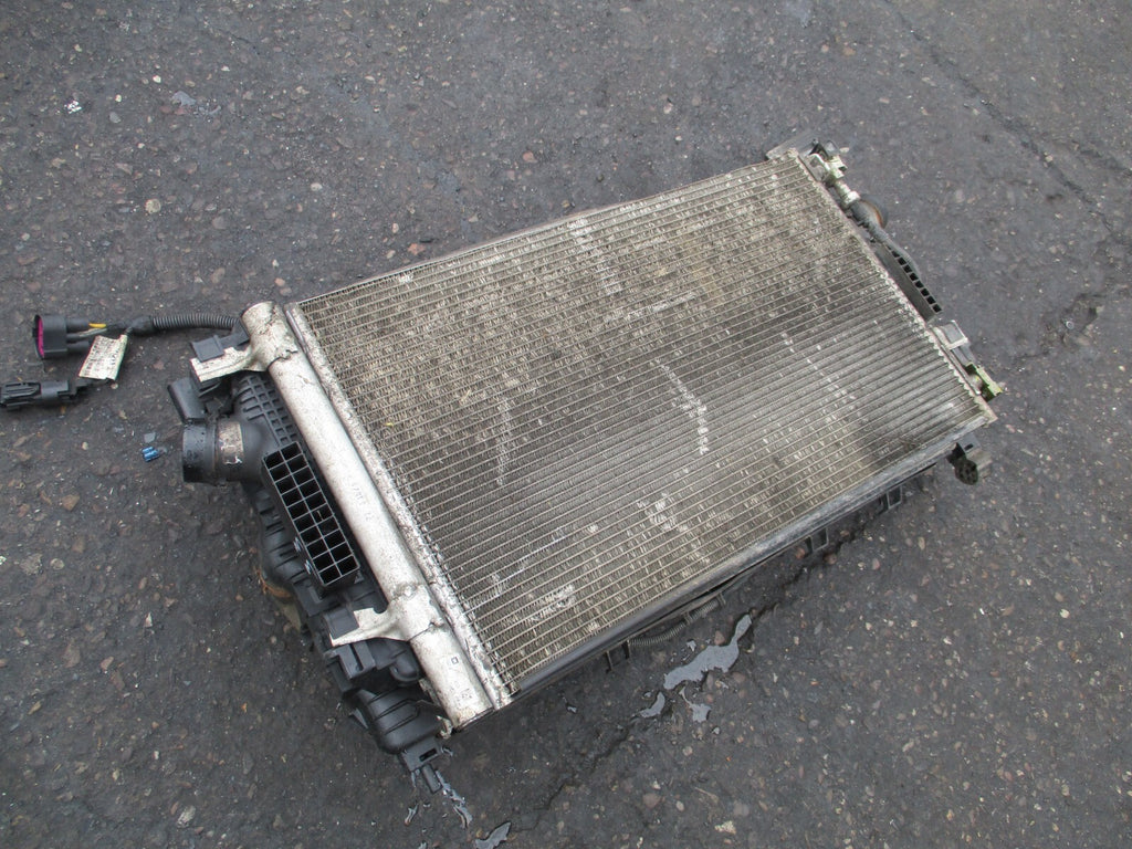 2014 VAUXHALL ZAFIRA C 2.0 DIESEL RADIATOR RADPACK 13360890 13312812 RP 33