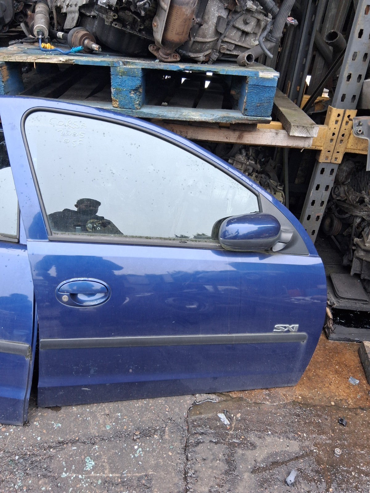 2005 VAUXHALL CORSA C OSF DRIVER SIDE FRONT RIGHT COMPLETE DOOR BLUE