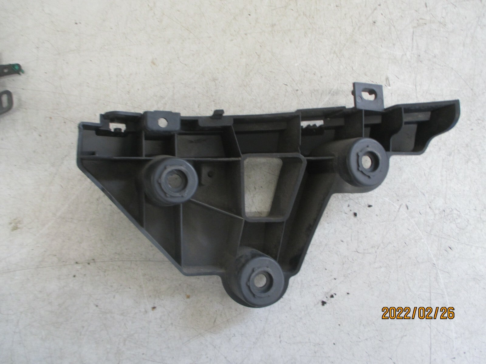 PEUGEOT 308 2013-2021 ESTATE NSR REAR PASSENGER SIDE BUMPER HOLDER 9800920280