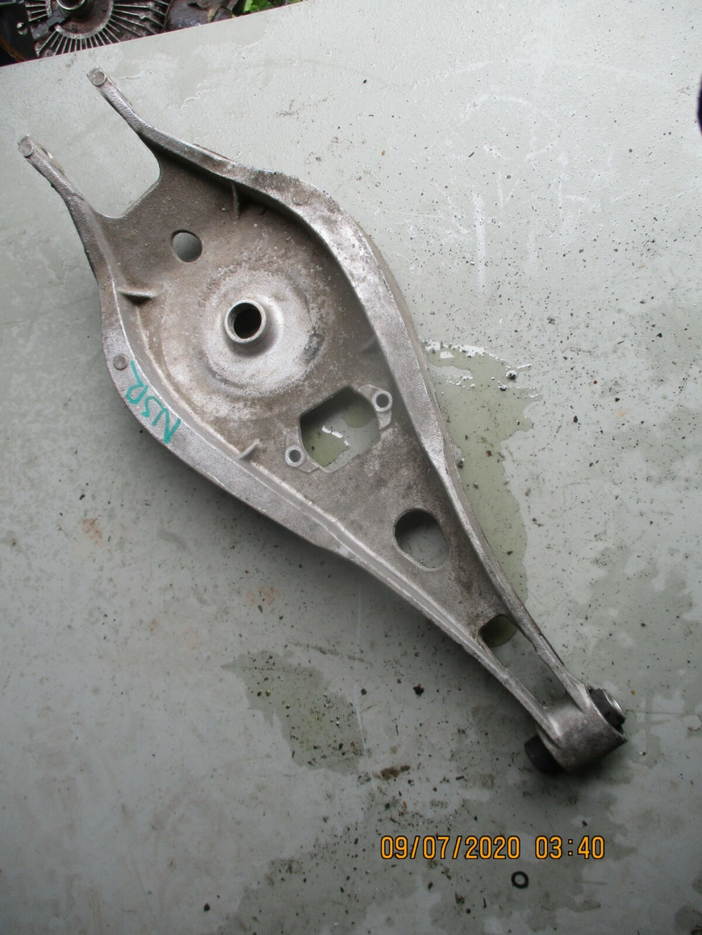 BMW 1 SERIES 116I E87 1.6 2007 REAR LOWER SUPPORT ARM WISHBONE CONTROL ARM 10948