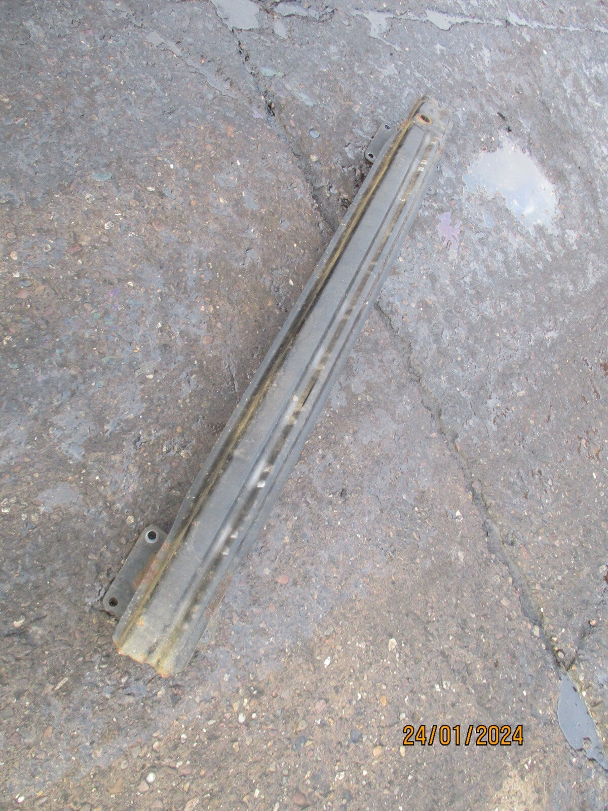 VW VOLKSWAGEN PASSAT B6 SALOON 2008 REAR BUMPER CRASH REINFORCEMENT BAR