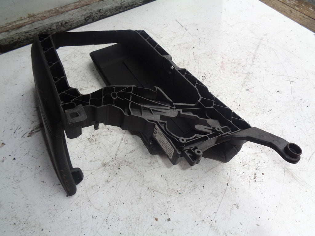 BMW 5 SERIES F10 2012 2.0 DIESEL LEATHER CENTRE ARM REST 9216870-13