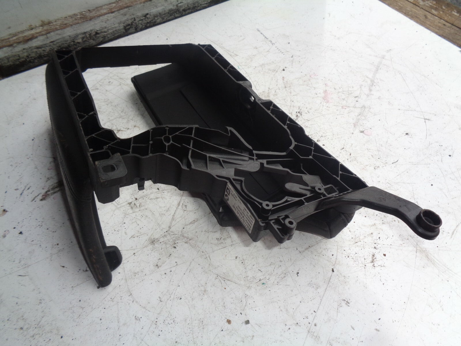 BMW 5 SERIES F10 2012 2.0 DIESEL LEATHER CENTRE ARM REST 9216870-13
