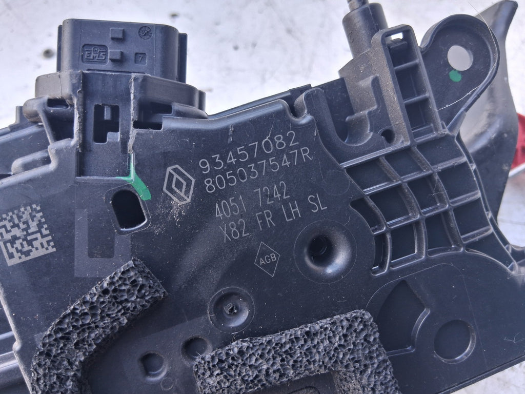 2015 RENAULT TRAFIC B X82 MK2 NSF PASSENGER SIDE DOOR LOCK MECHANISM 805037547R