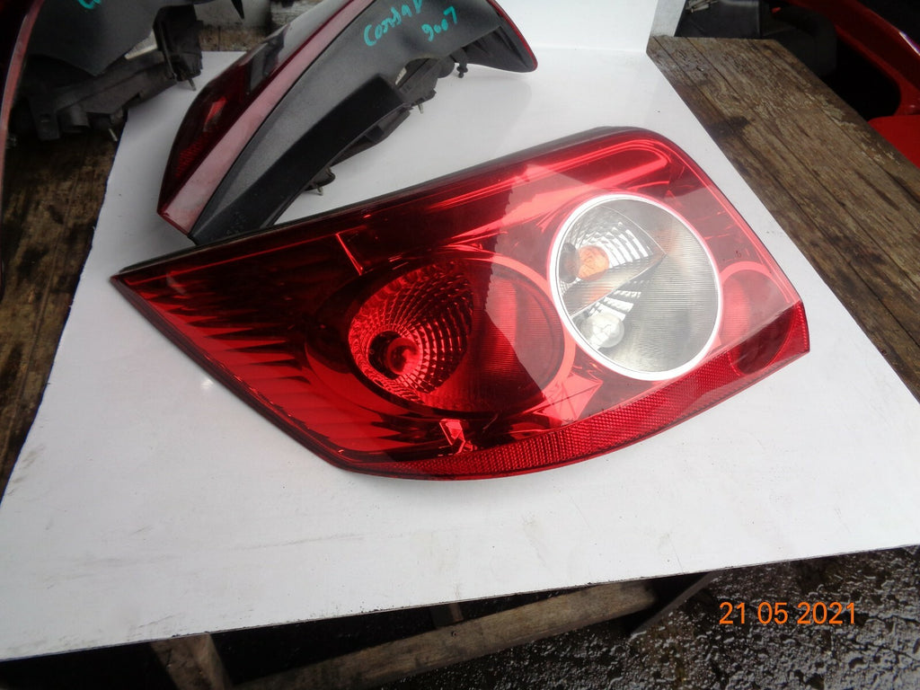 RENAULT MEGANE MK2 2005 CONVERTIBLE PASSENGER REAR BRAKE TAIL LIGHT 8200142688
