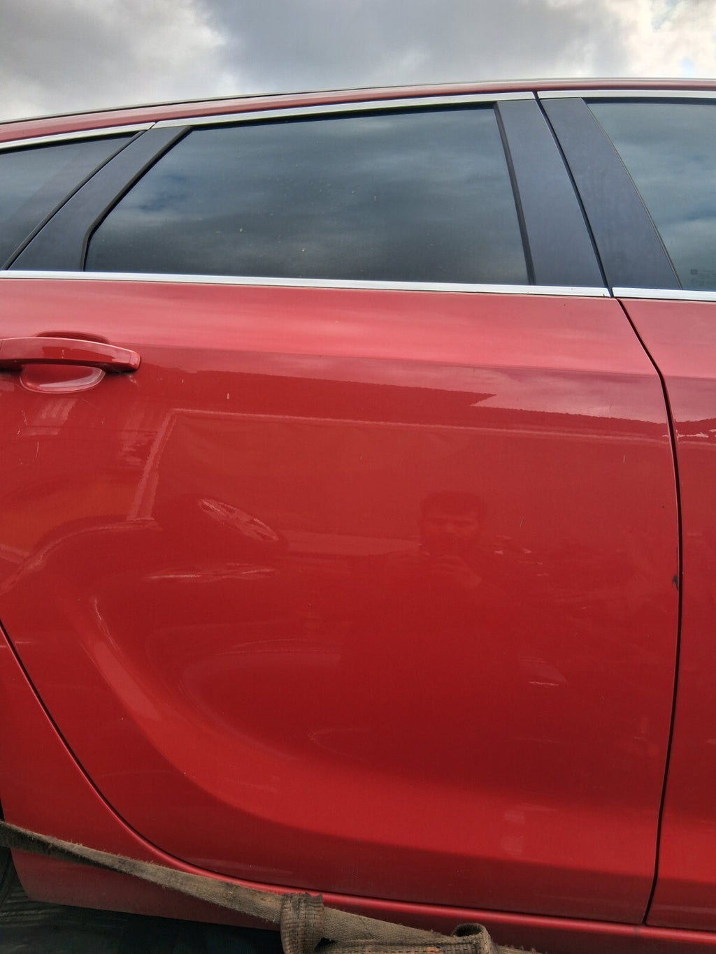 2015 VAUXHALL ASTRA J OSR DRIVER SIDE REAR ESTATE COMPLETE DOOR POWER RED Z50B