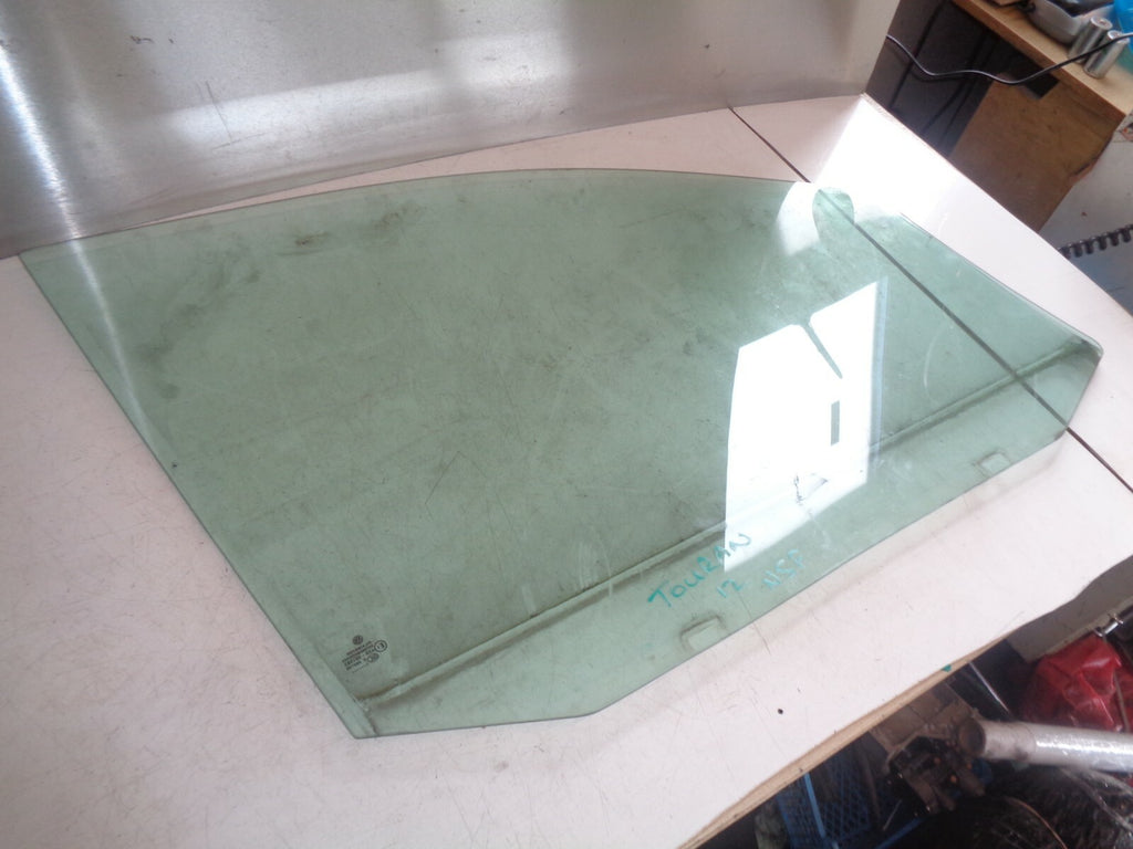 VW VOLKSWAGEN TOURAN 2012 NSF PASSENGER SIDE FRONT DOOR WINDOW GLASS