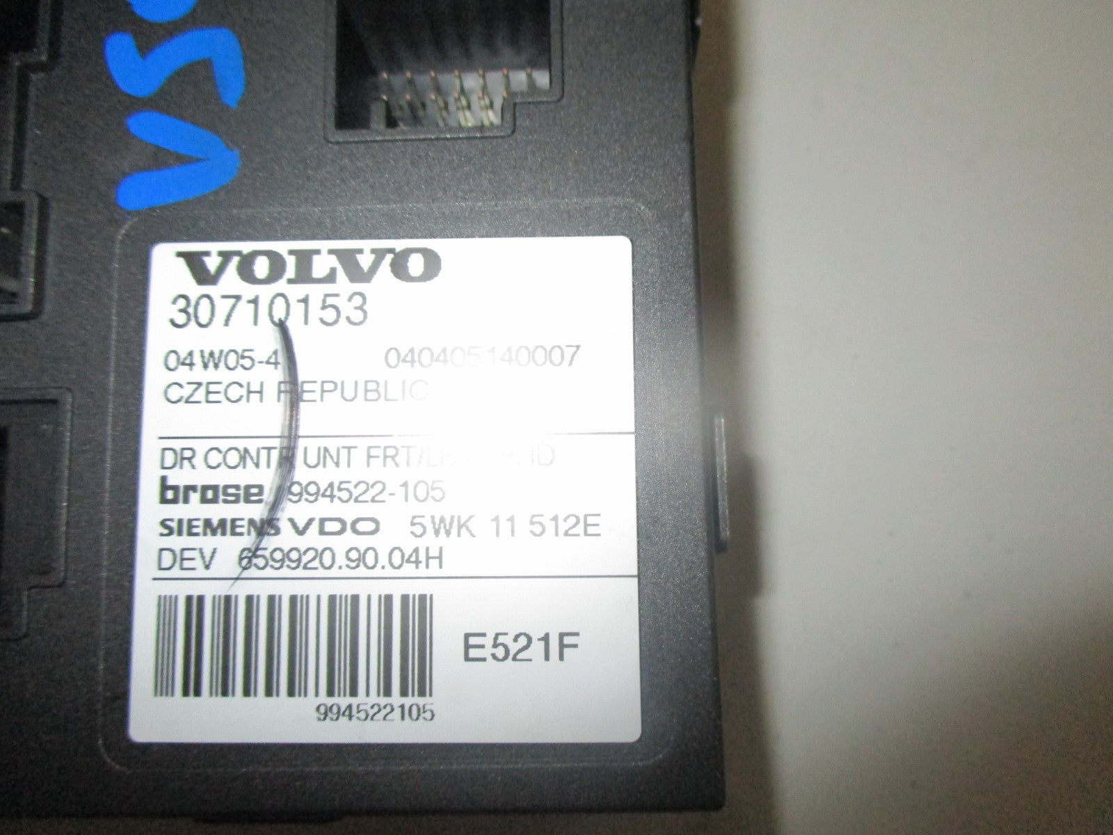 VOLVO V50 ESTATE NSF PASSENGER SIDE FRONT WINDOW MOTOR REGULATOR 30710153