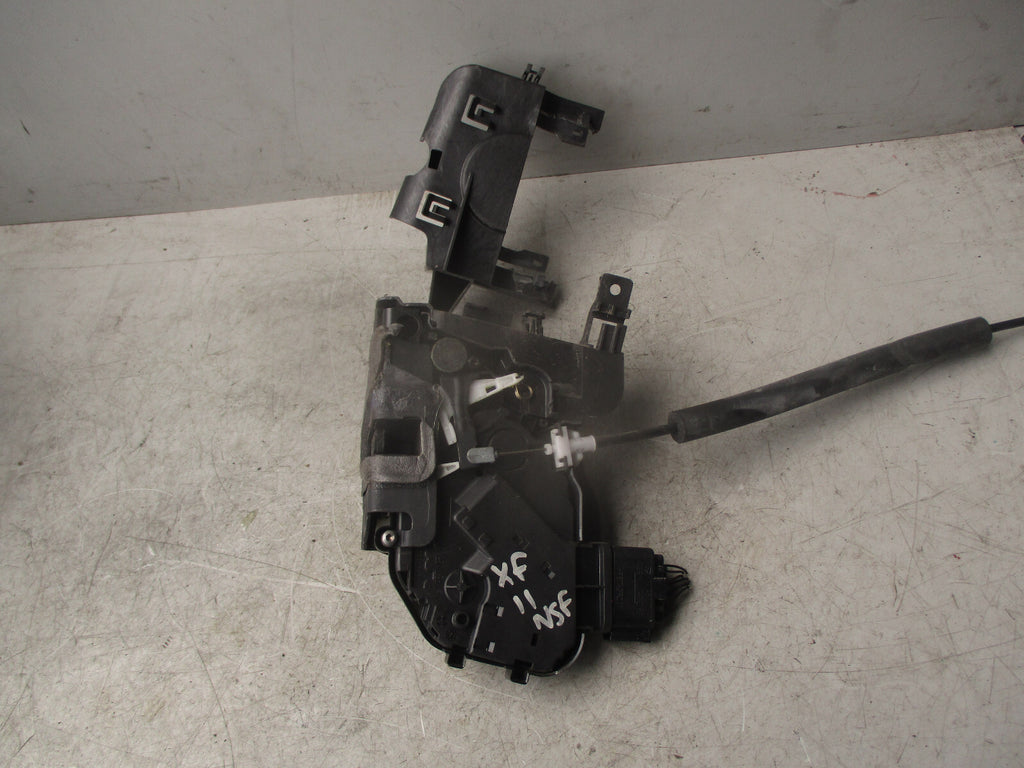 2011 JAGUAR XF X250 NSF PASSENGER SIDE FRONT LEFT DOOR LOCK 8X23203A29DE