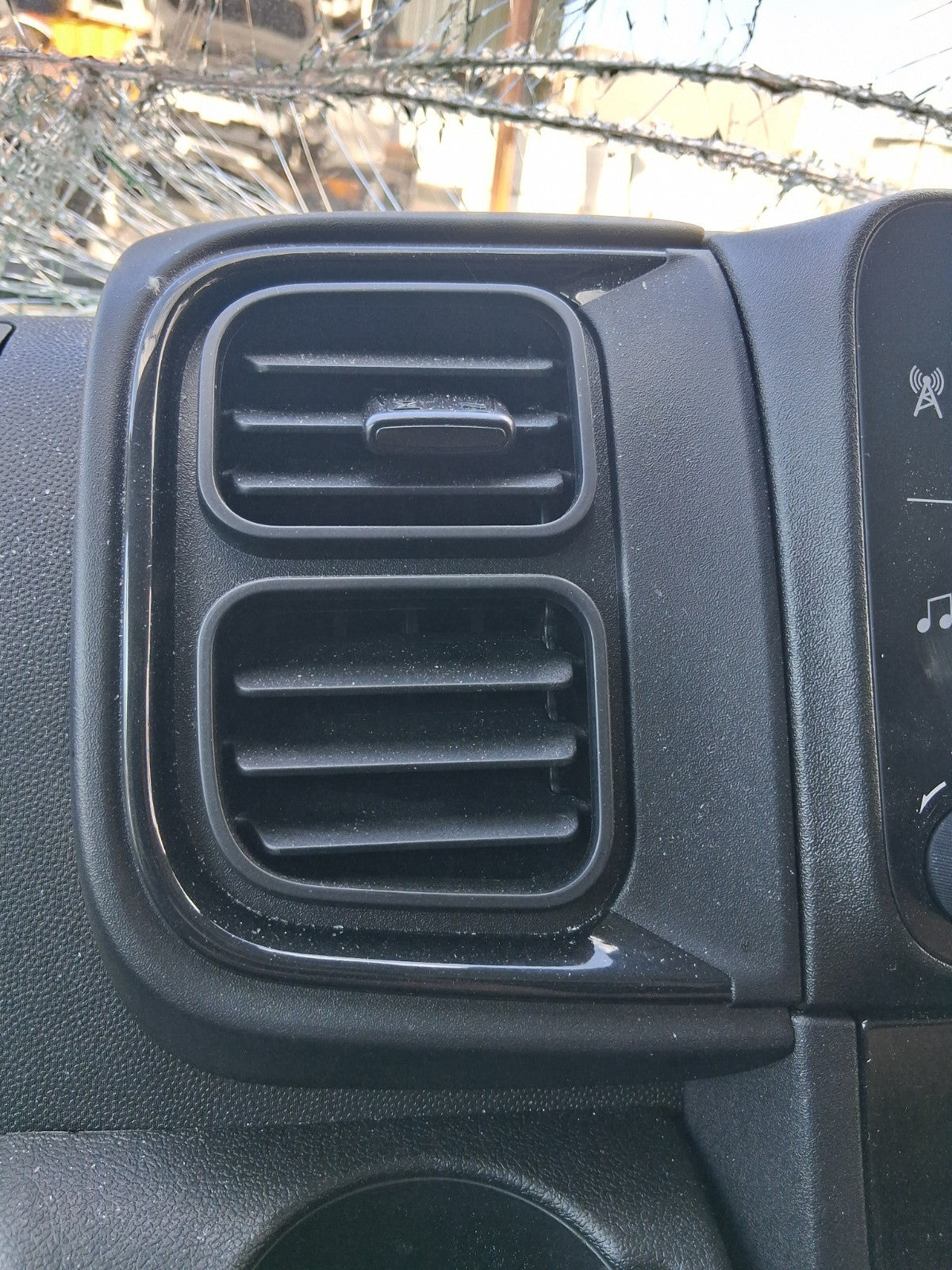 2025 CITROEN RELAY MK3 FRONT INTERIOR CENTRE PASSENGER SIDE AIRVENT