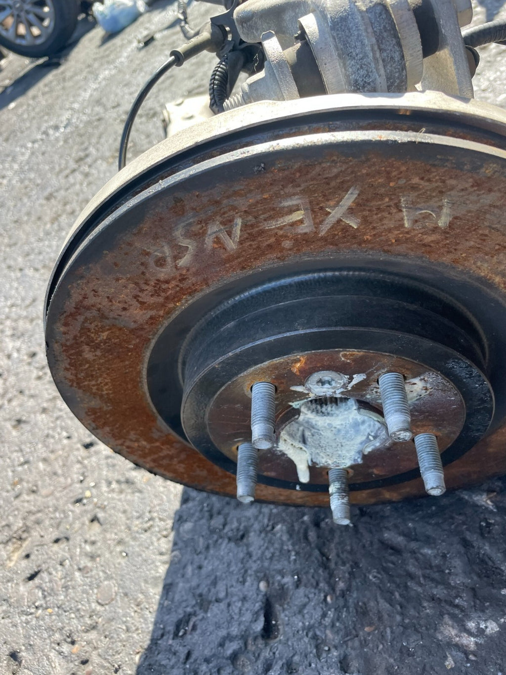 2019 JAGUAR XE 2.0 PETROL NSR PASSENGER SIDE WHEEL HUB BEARING CORNER ARMS
