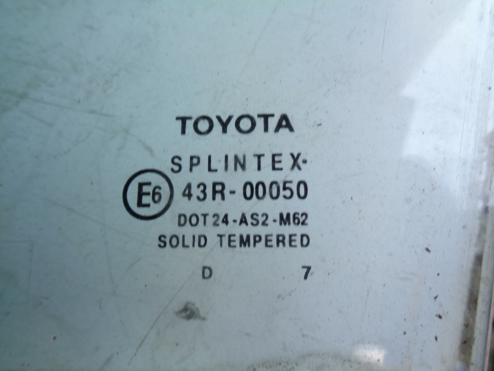 TOYOTA AVENSIS 2007 NS PASSENGER SIDE DOOR WINDOW GLASS