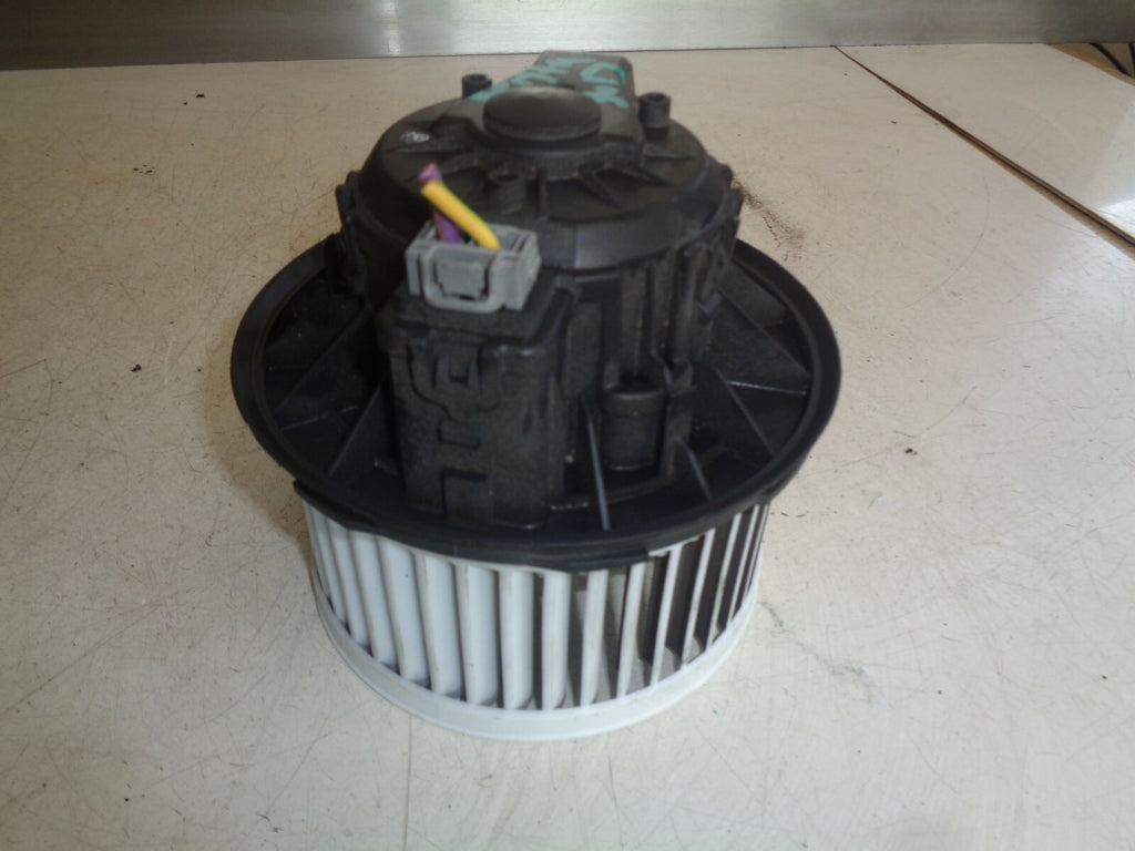 FORD FIESTA MK7 2013-2017 HEATER BLOWER FAN MOTOR VP8E2H18456BB
