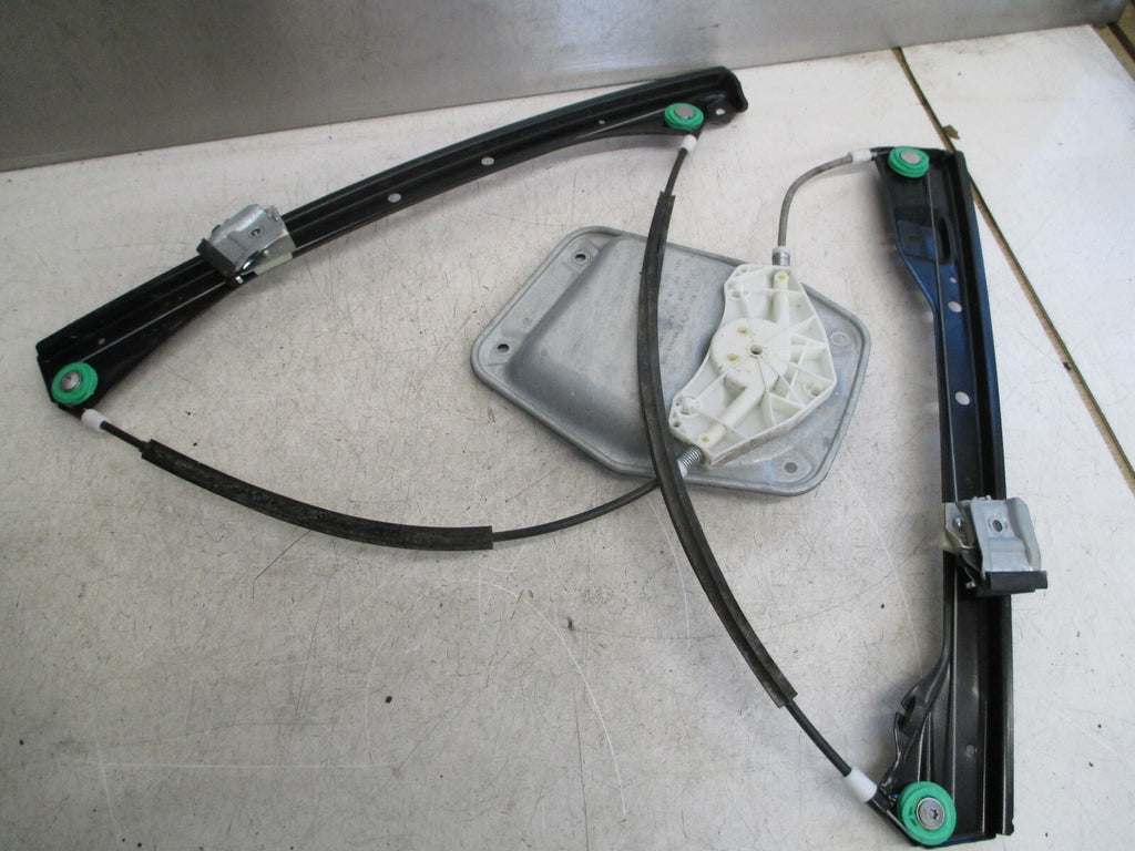 VW VOLKSWAGEN GOLF PLUS 2012 NSF PASSENGER FRONT WINDOW MOTOR REGULATOR
