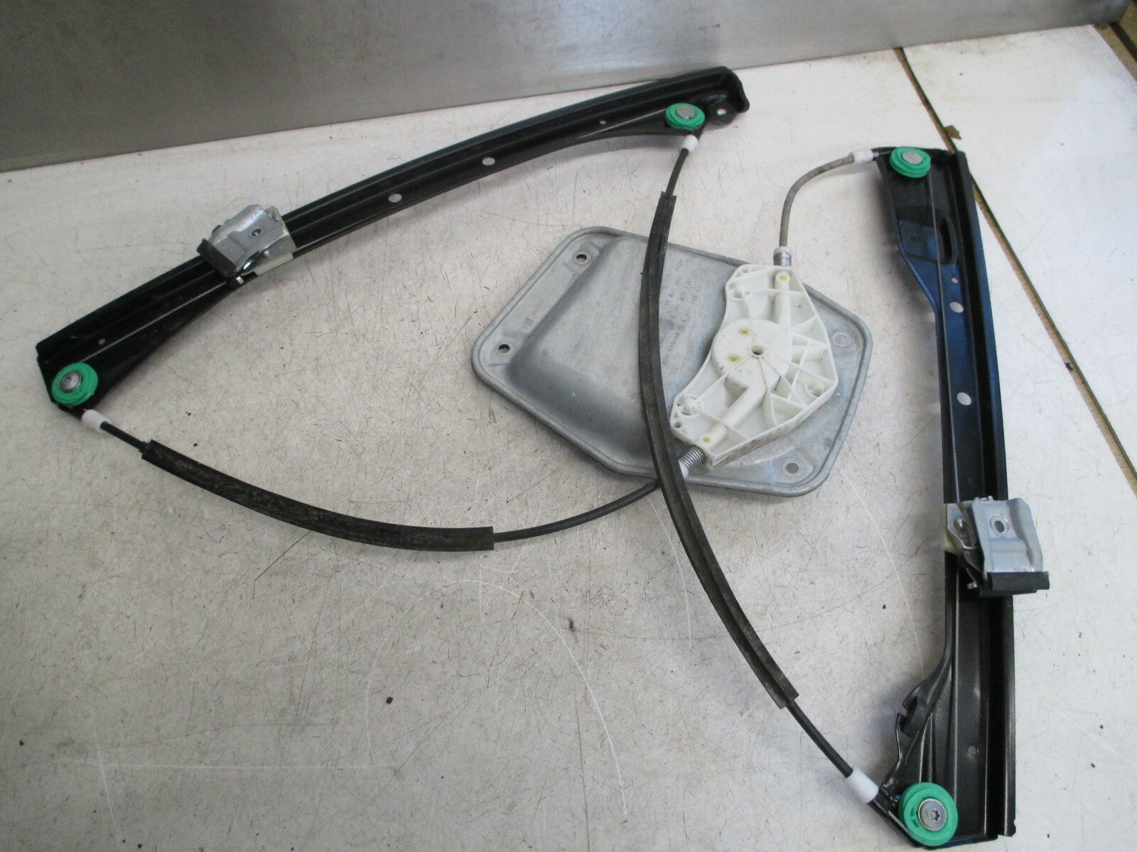 VW VOLKSWAGEN GOLF PLUS 2012 NSF PASSENGER FRONT WINDOW MOTOR REGULATOR