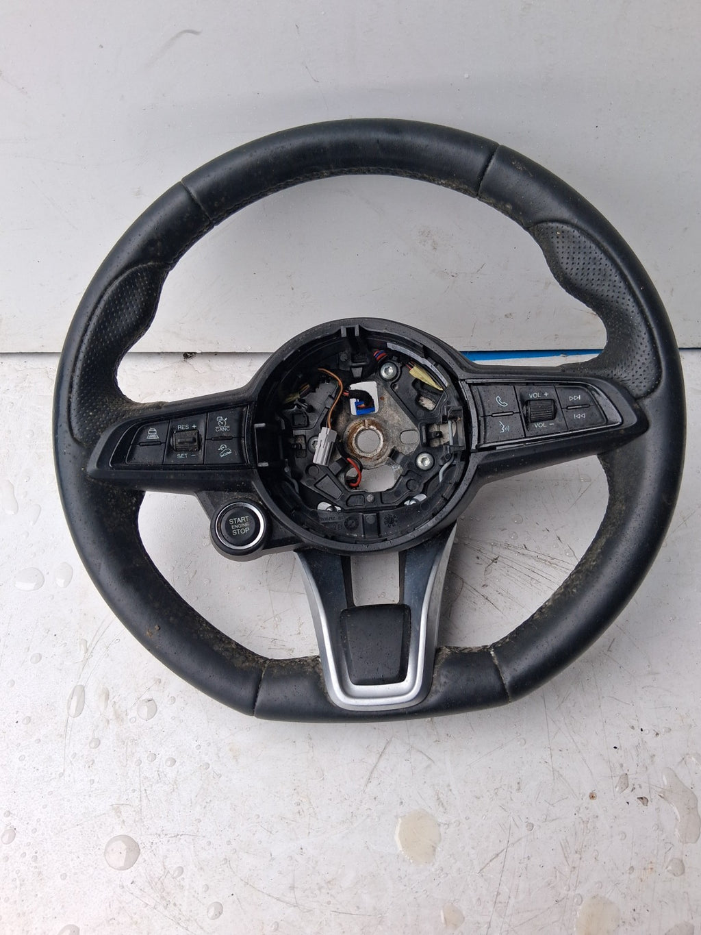 2022 ALFA ROMEO STELVIO 949 4Q MULTIFUNCTIONAL STEERING WHEEL BLACK 3119481008