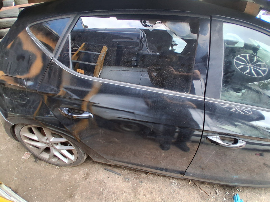 2015 SEAT LEON FR MK3 OSR DRIVER SIDE REAR BARE DOOR MIDNIGHT BLACK LY9T
