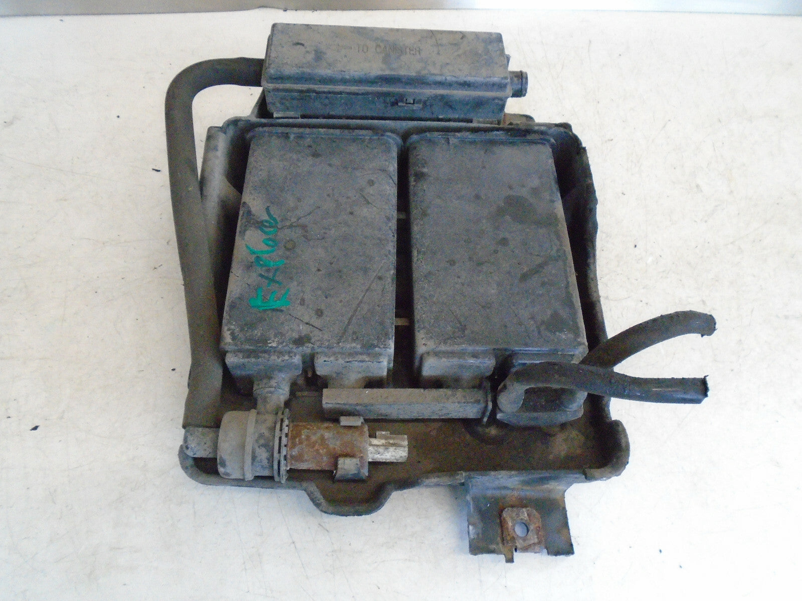 FORD EXPLORER V60 2000 4.0 PETROL CHARCOAL CANISTER FILTER VALVE SOLENOID