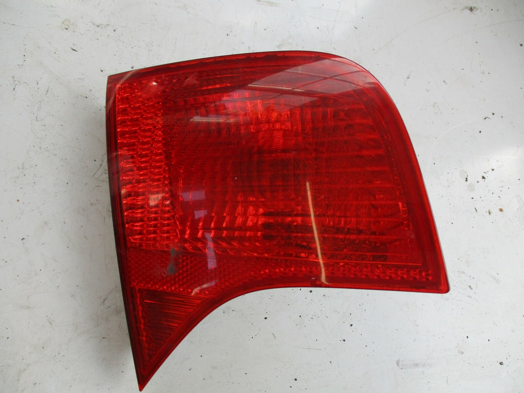 AUDI A4 B7 NSR PASSENGER SIDE REAR INNER LIGHT BOOT LIGHT REAR LEFT 965159