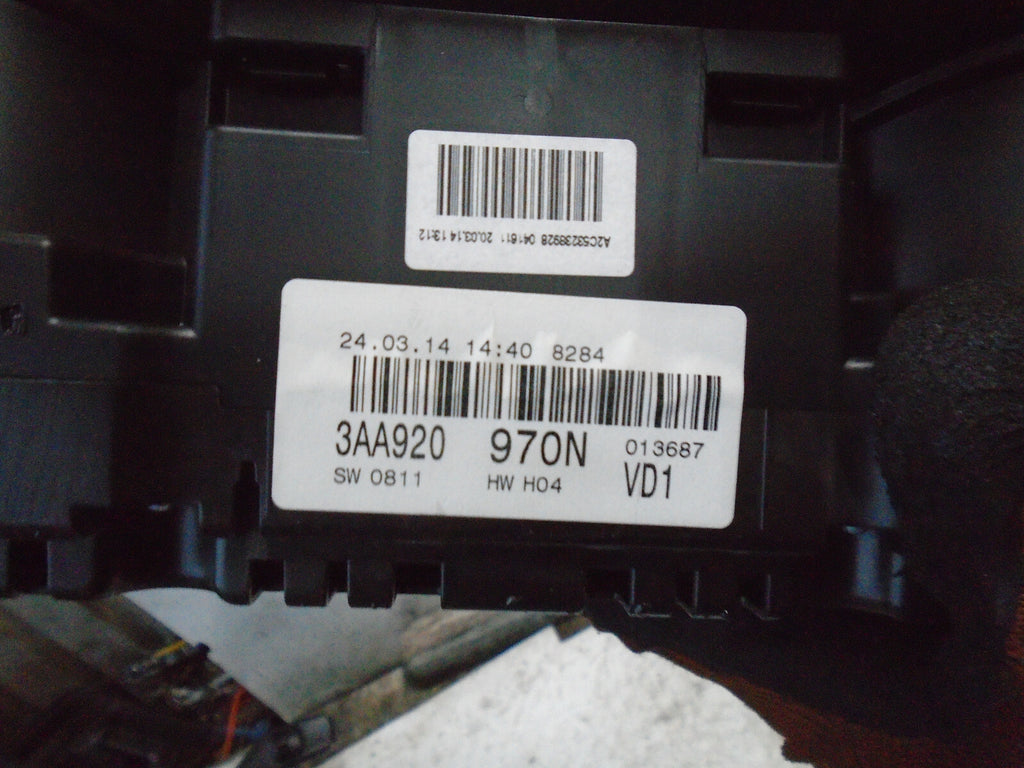VW VOLKSWAGEN PASSAT 2014 B7 2.0 DIESEL SPEEDOMETER INSTRUMENT CLUSTER 3AA920970