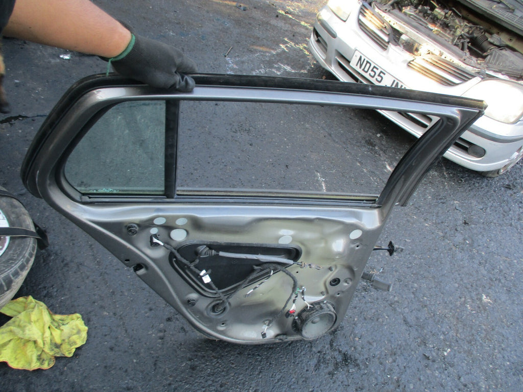 VW VOLKSWAGEN GOLF MK7 NSR PASSENGER SIDE REAR DOOR LA7N DAMAGED