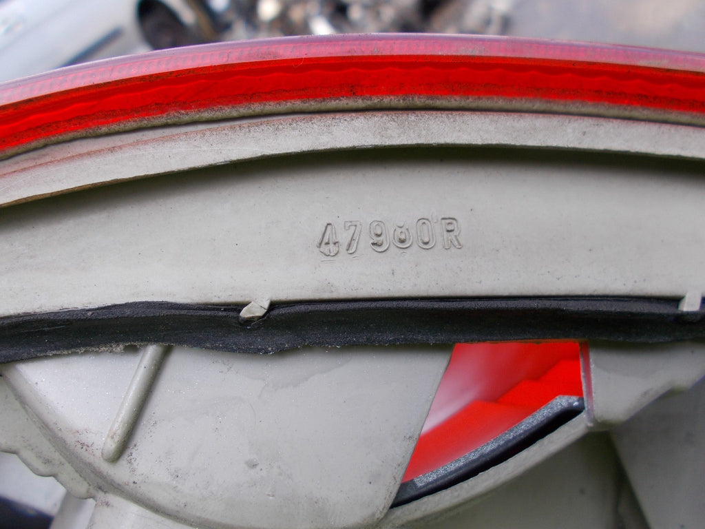 2000 VAUXHALL CORSA B OSR DRIVERS SIDE REAR LIGHT TAILLIGHT