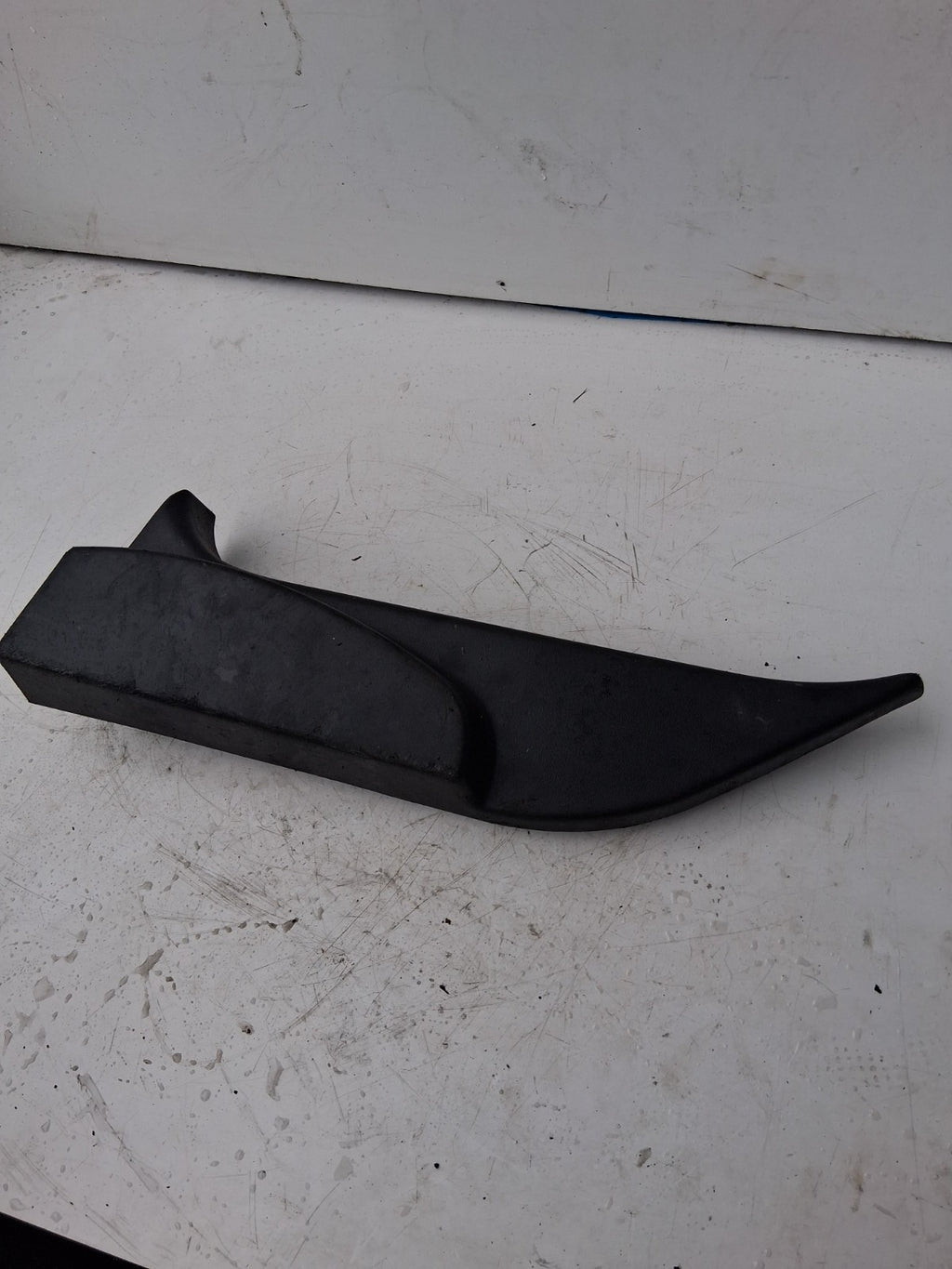 2013 RENAULT CLIO X98 MK4 OSF UPPER LEFT PASSENGER FRONT DOOR TRIM 802930009R