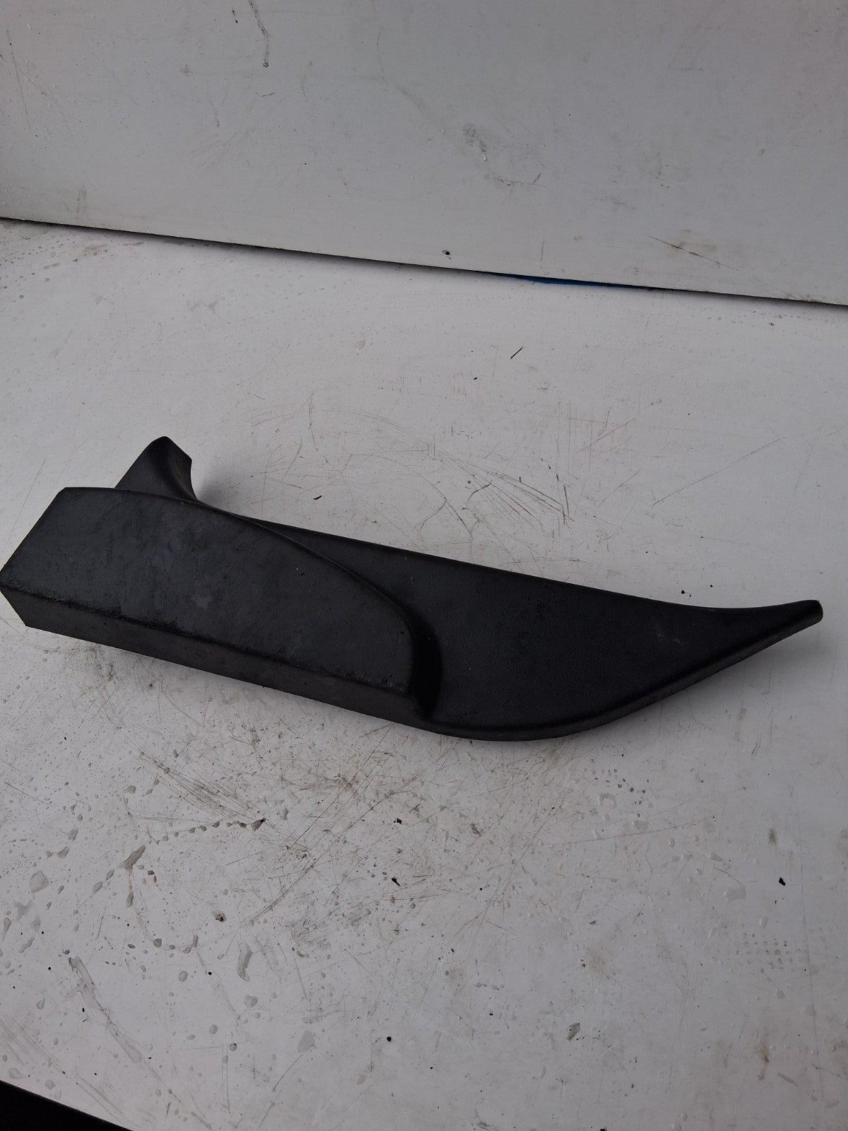 2013 RENAULT CLIO X98 MK4 OSF UPPER LEFT PASSENGER FRONT DOOR TRIM 802930009R