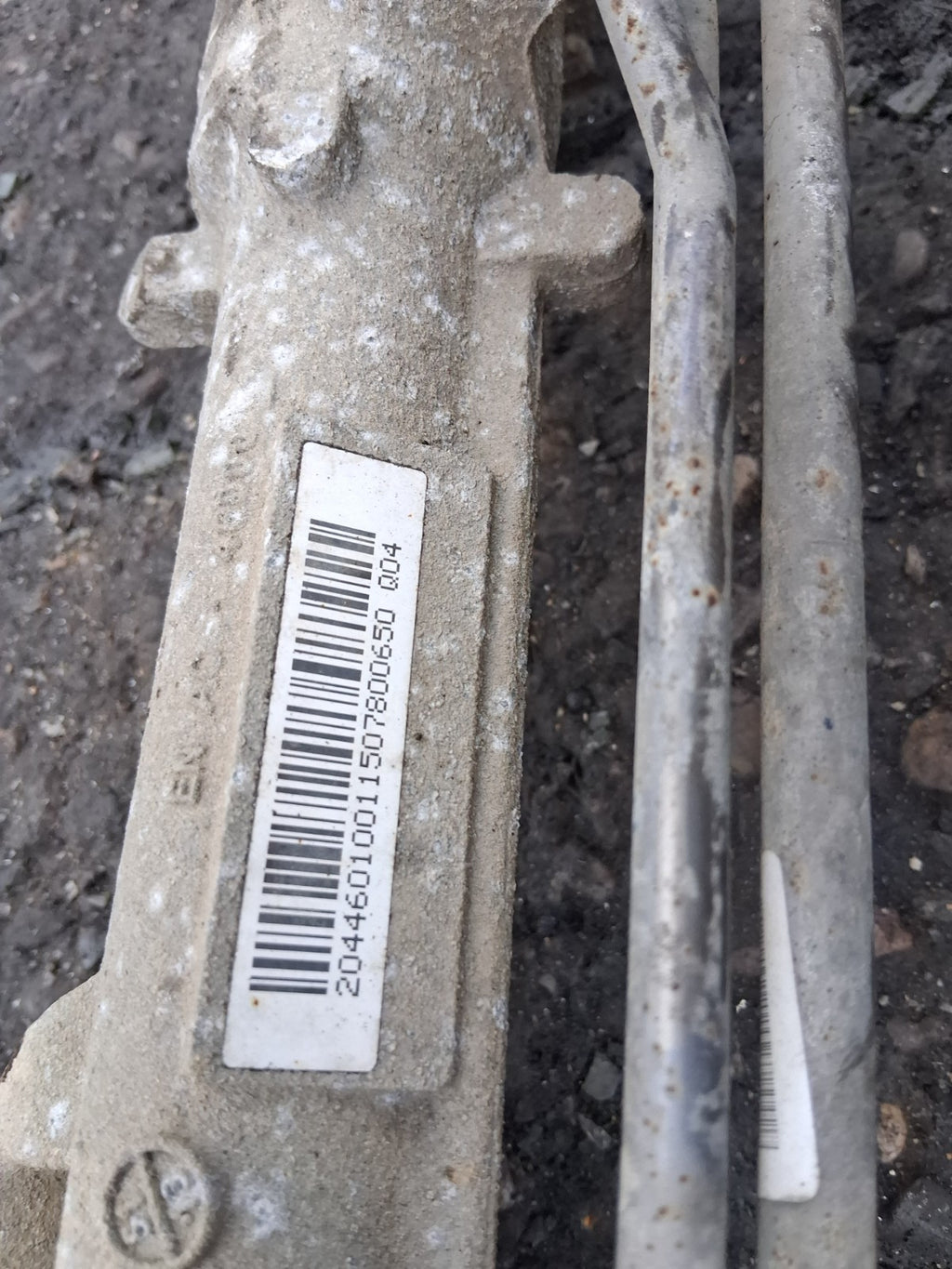 2015 MERCEDES C CLASS W204 POWER STEERING RACK A20411011018