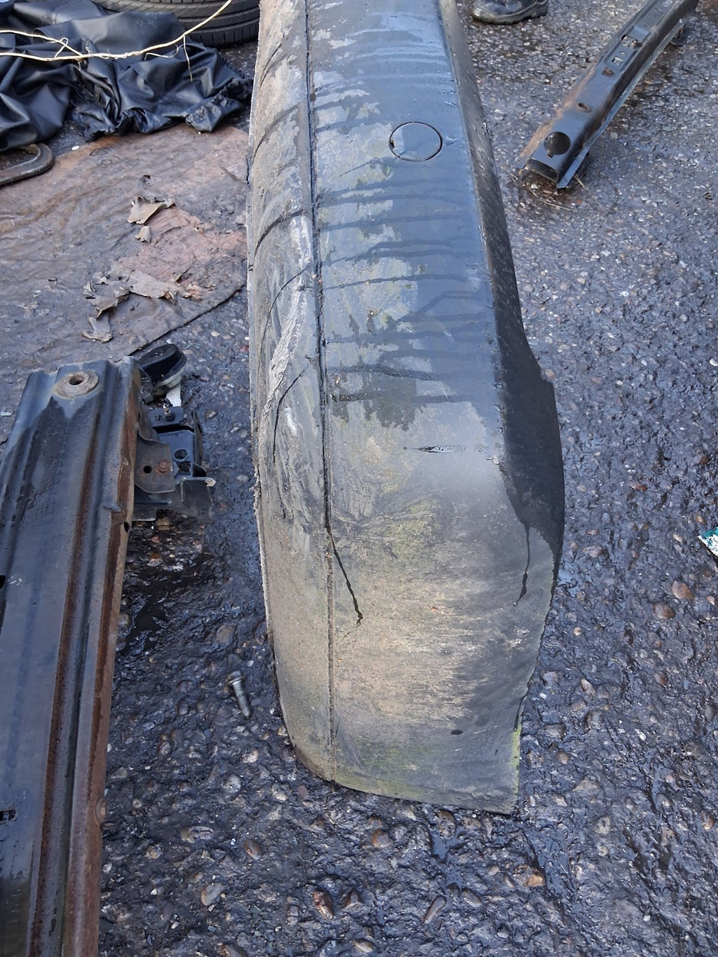 VW VOLKSWAGEN CADDY 2014 2K REAR COMPLETE BUMPER PLASTIC