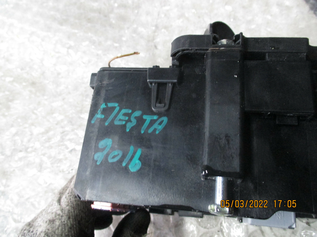FORD FIESTA 2016 MK7 FUSE BOX  F1BT14A005