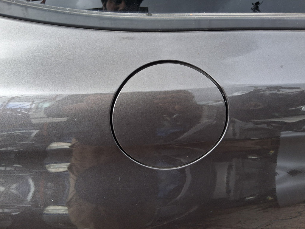 2015 PEUGEOT 308 MK2 ESTATE FUEL FLAP LID COVER GREY MOKA KKS