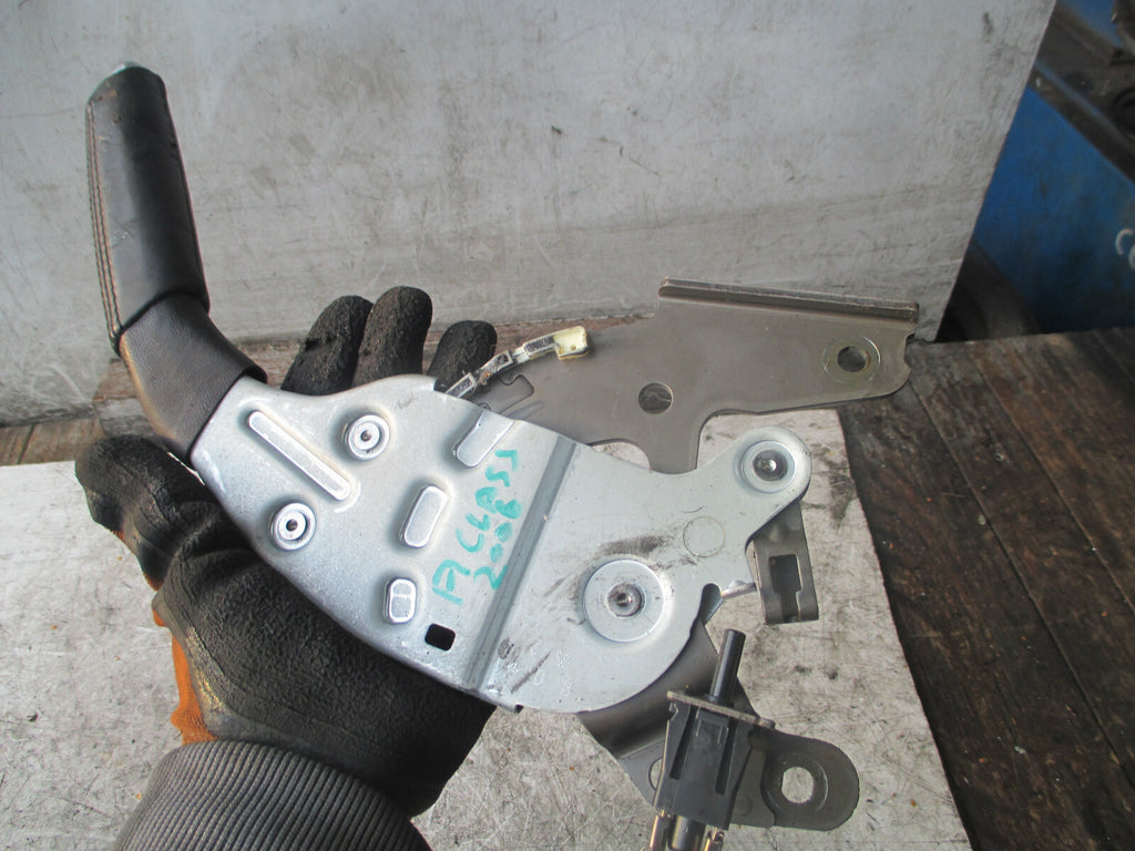 MERCEDES BENZ A CLASS W169 2006 MANUAL HANDBRAKE LEVER MECHANISM A1694200084