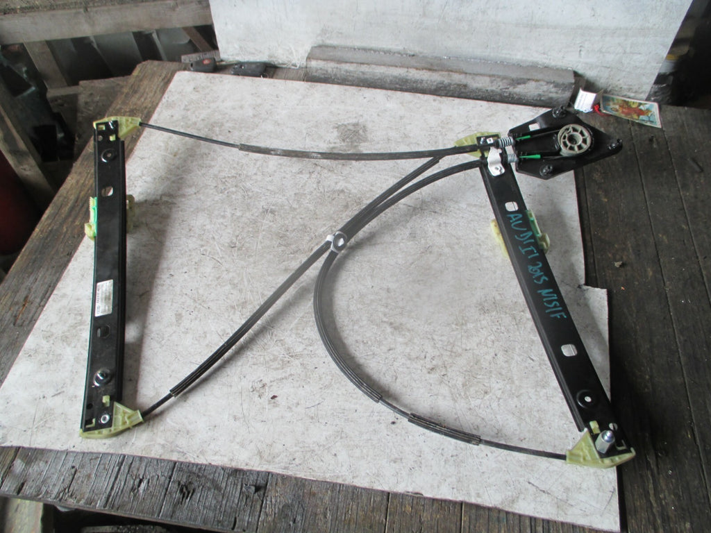 AUDI A1 2015 8X NSF FRONT PASSENGER SIDE WINDOW REGULATOR MOTOR 8X3837461