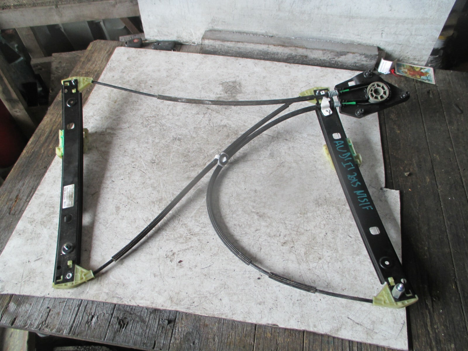 AUDI A1 2015 8X NSF FRONT PASSENGER SIDE WINDOW REGULATOR MOTOR 8X3837461