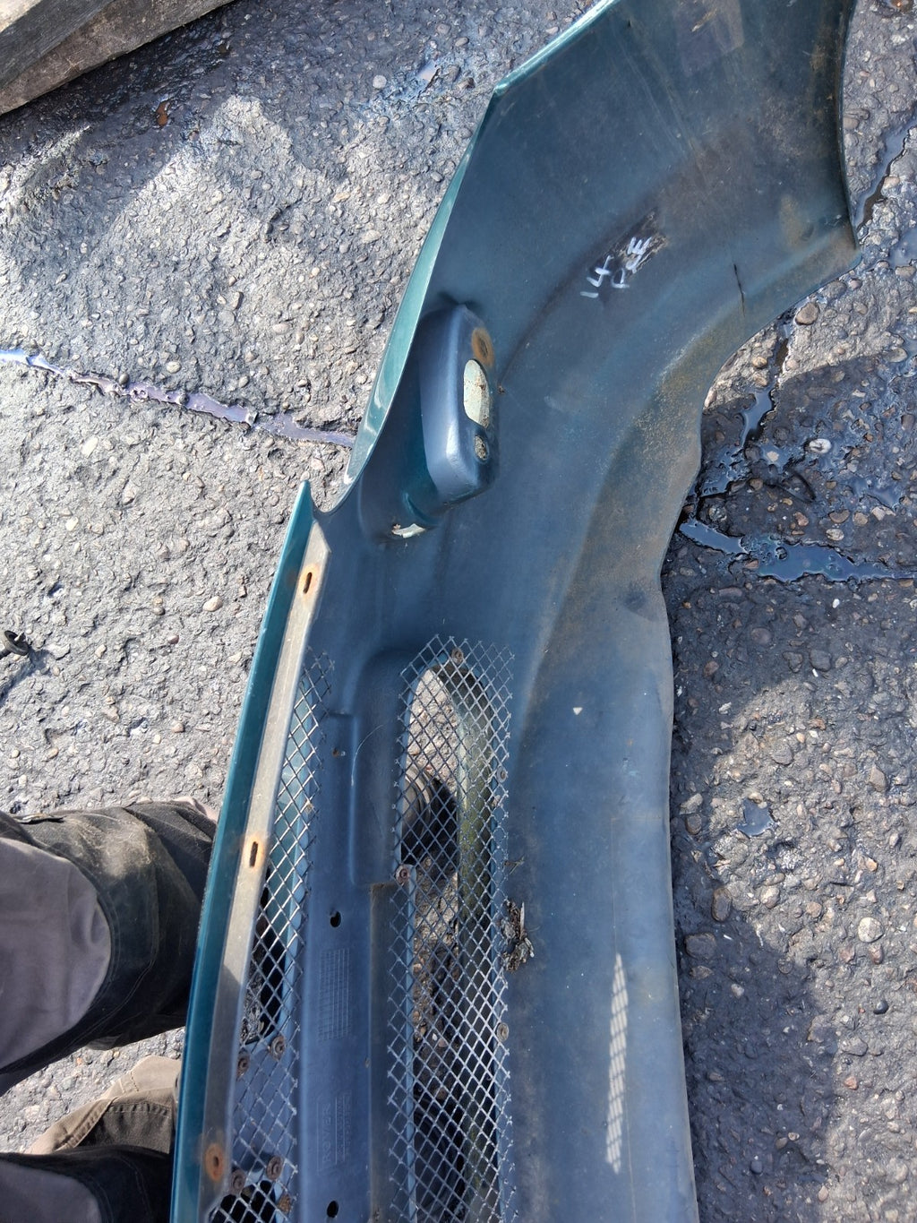 MG MGF 1996 MK1 COMPLETE FRONT BUMPER WITH GREEN BADGE GREEN