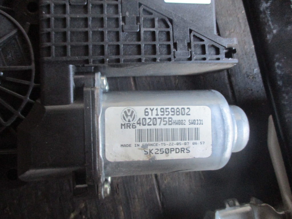 SKODA FABIA MK2 2007 NSF PASSENGER SIDE FRONT WINDOW MOTOR REGULATOR 6Y1959802