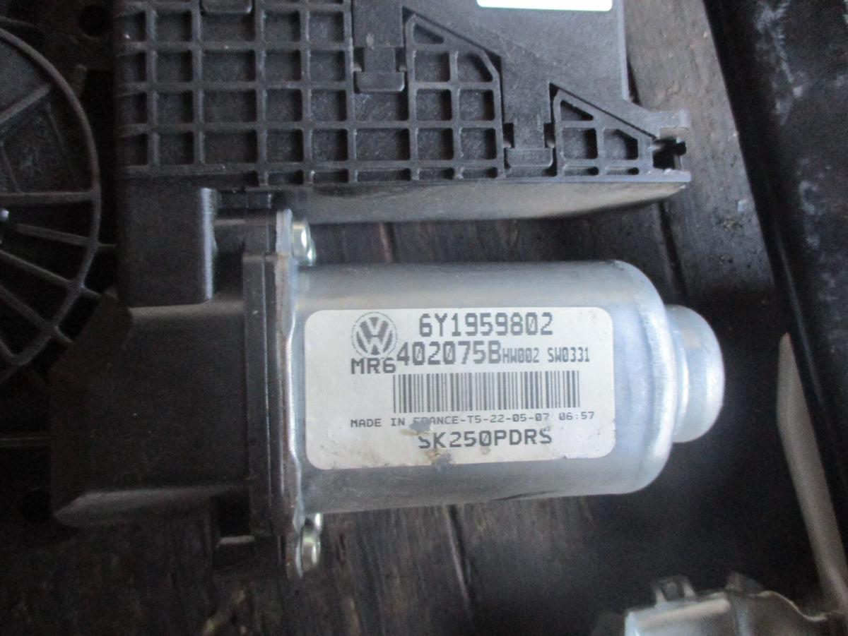 SKODA FABIA MK2 2007 NSF PASSENGER SIDE FRONT WINDOW MOTOR REGULATOR 6Y1959802
