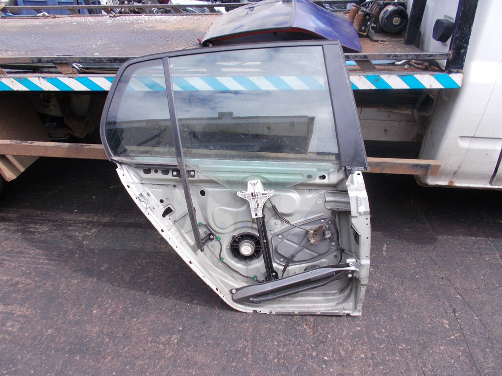 VOLKSWAGEN GOLF MK5 OSR DRIVER SIDE REAR DOOR BARE