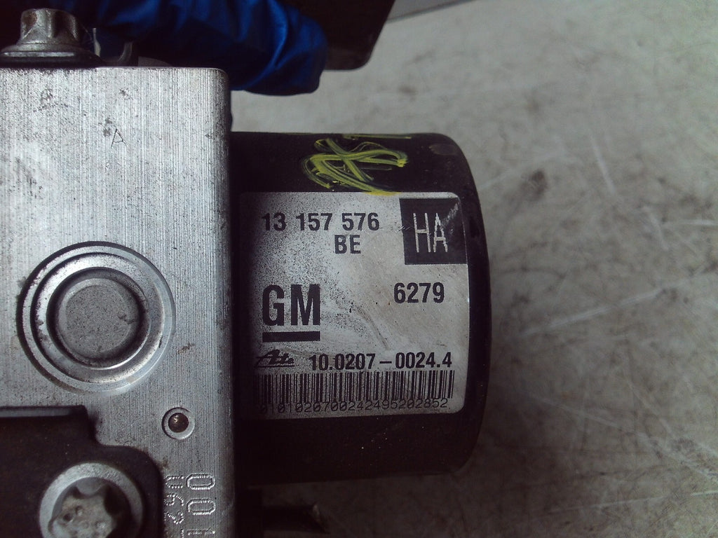2005 VAUXHALL ASTRA H ABS PUMP MODULATOR 13157576