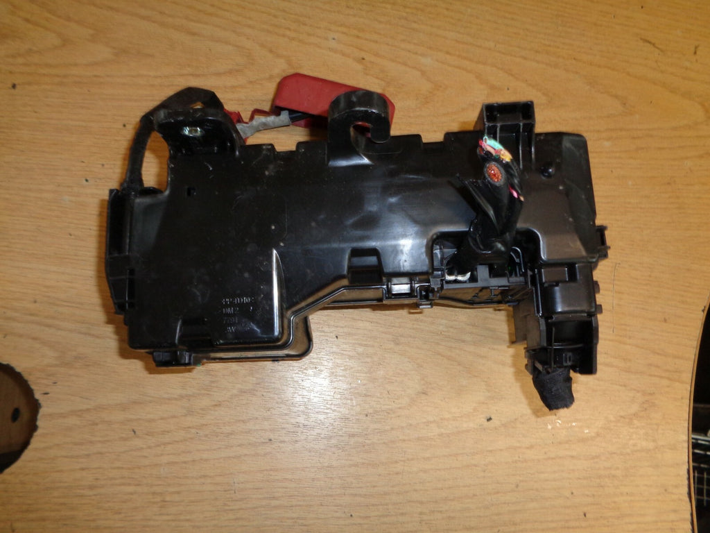 PEUGEOT 108 2017 MK2 1.0 PETROL FUSE BOX RELAY UNIT 821110HT31