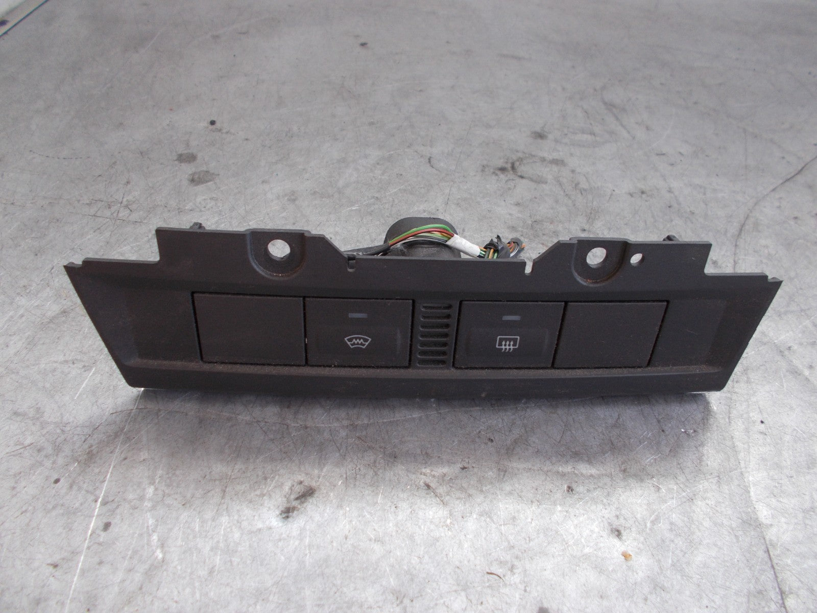 FORD FIESTA 2006 MK2 WINDSCREEN HEATING  SWITCH 4M5113D734D