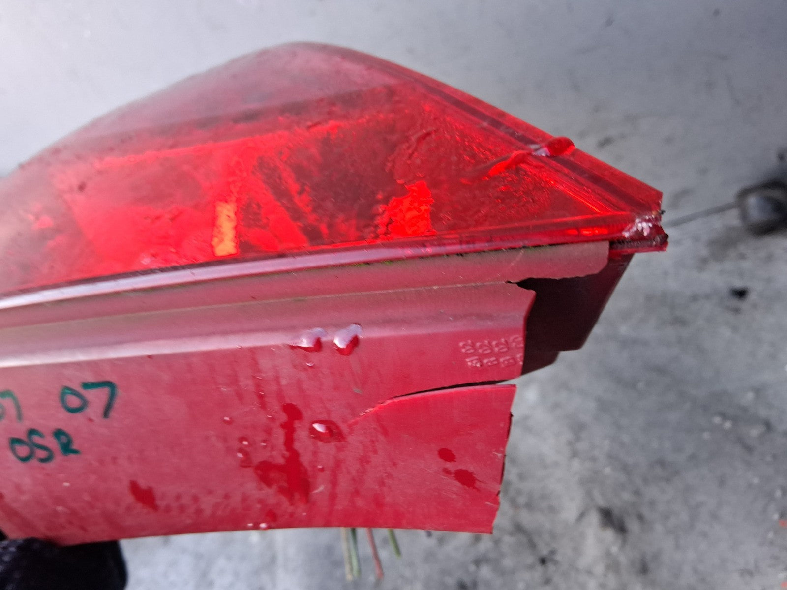 PEUGEOT 207 2009 OSR DRIVER SIDE RIGHT REAR LIGHT 9649986580