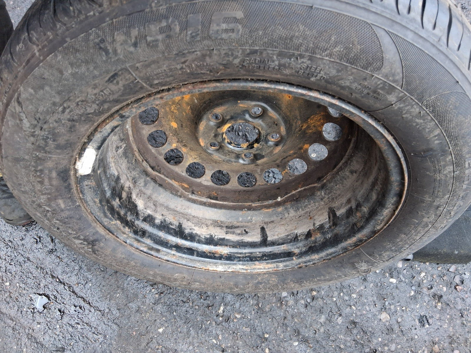 2018 VW VOLKSWAGEN PASSAT B8 16 INCH STEEL WHEEL WITH TYRE 215/60R16