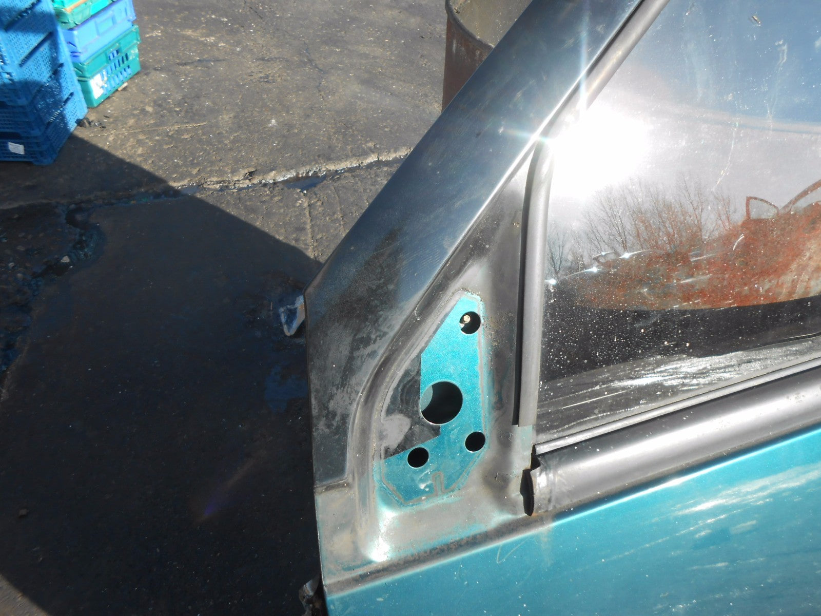 NISSAN SERENA C23 (MK1) 1994 NSF PASSENGER SIDE FRONT COMPLETE DOOR GREEN
