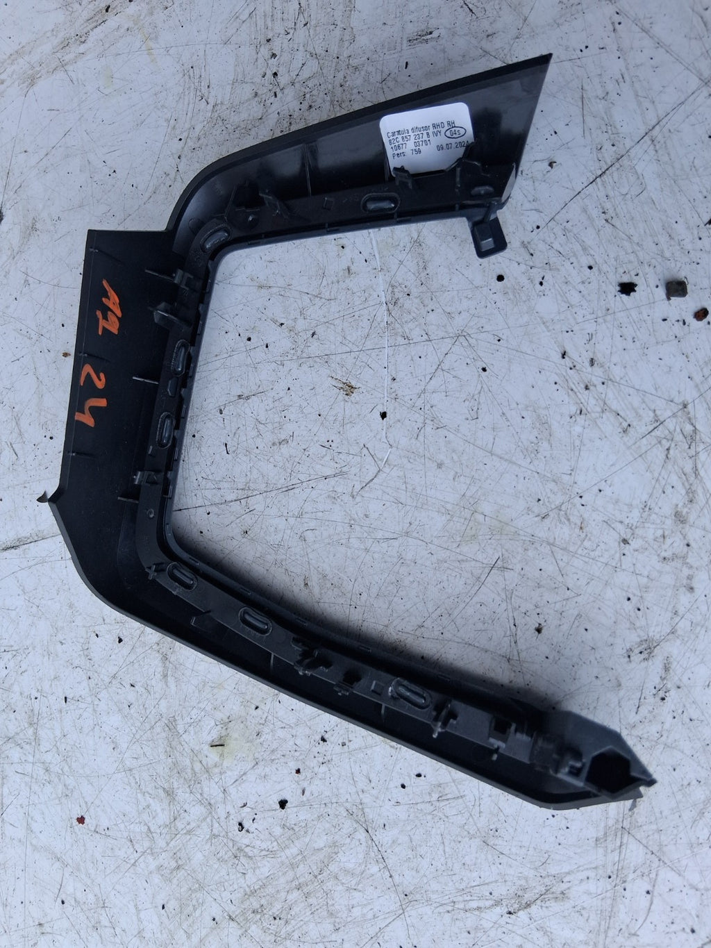 2024 AUDI A1 S LINE MK2 OSF DRIVER SIDE FRONT RIGHT AIR VENT TRIM 82C857237