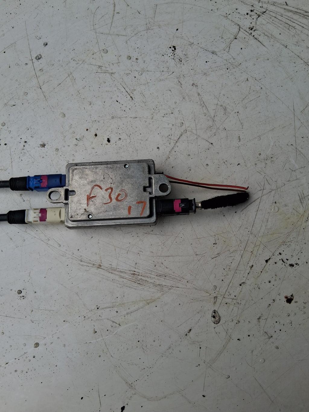 2017 BMW 3 SERIES AUX CONTROL UNIT AND HUB MODULE 84109355549